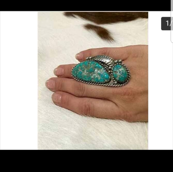 Meet your Posher, Courtney - Picture 4 of 4